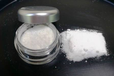 CBD-Isolate-Powder